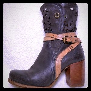 A.S.98 slate laser-cut boot